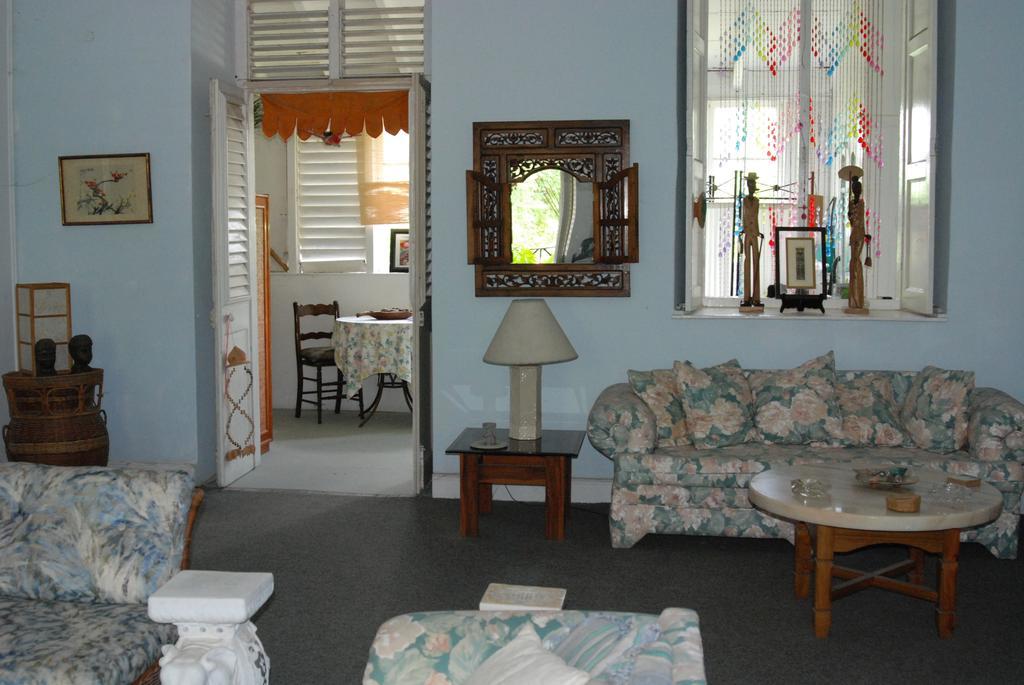 Charming Old World Apartment Bridgetown Exteriér fotografie